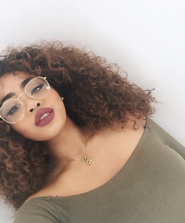 صور بنات لابسات نظارات خلفيات بنات بنظارات Girls glasses صور بنات لابسات نظارات خلفيات بنات بنظارات Girls glasses