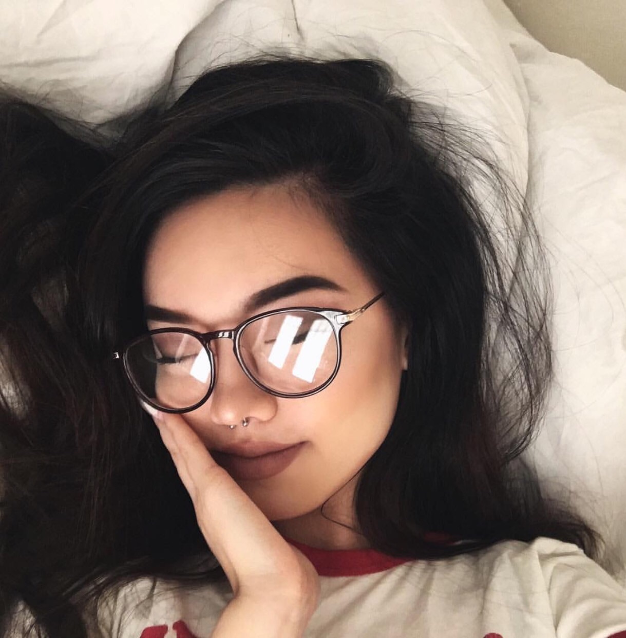 صور بنات لابسات نظارات خلفيات بنات بنظارات Girls glasses صور بنات لابسات نظارات خلفيات بنات بنظارات Girls glasses