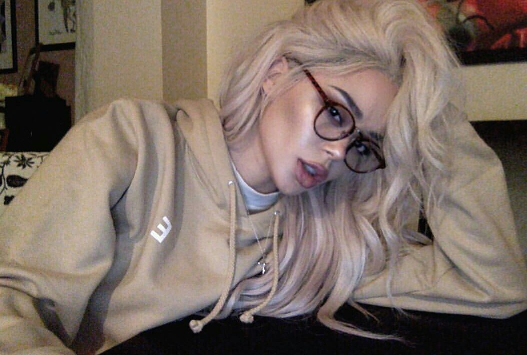 صور بنات لابسات نظارات خلفيات بنات بنظارات Girls glasses صور بنات لابسات نظارات خلفيات بنات بنظارات Girls glasses