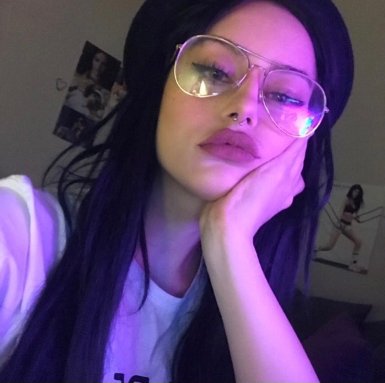 صور بنات لابسات نظارات خلفيات بنات بنظارات Girls glasses صور بنات لابسات نظارات خلفيات بنات بنظارات Girls glasses