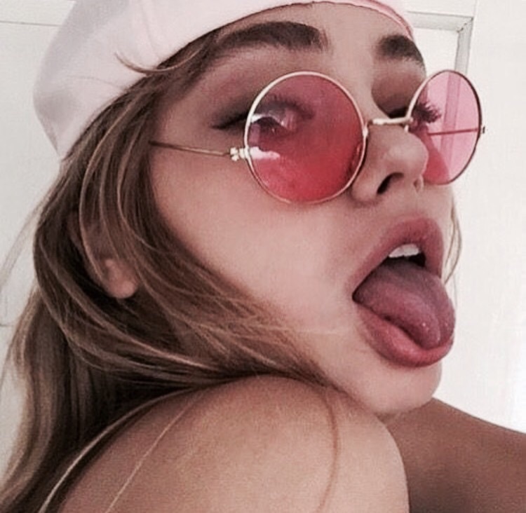 صور بنات لابسات نظارات خلفيات بنات بنظارات Girls glasses صور بنات لابسات نظارات خلفيات بنات بنظارات Girls glasses