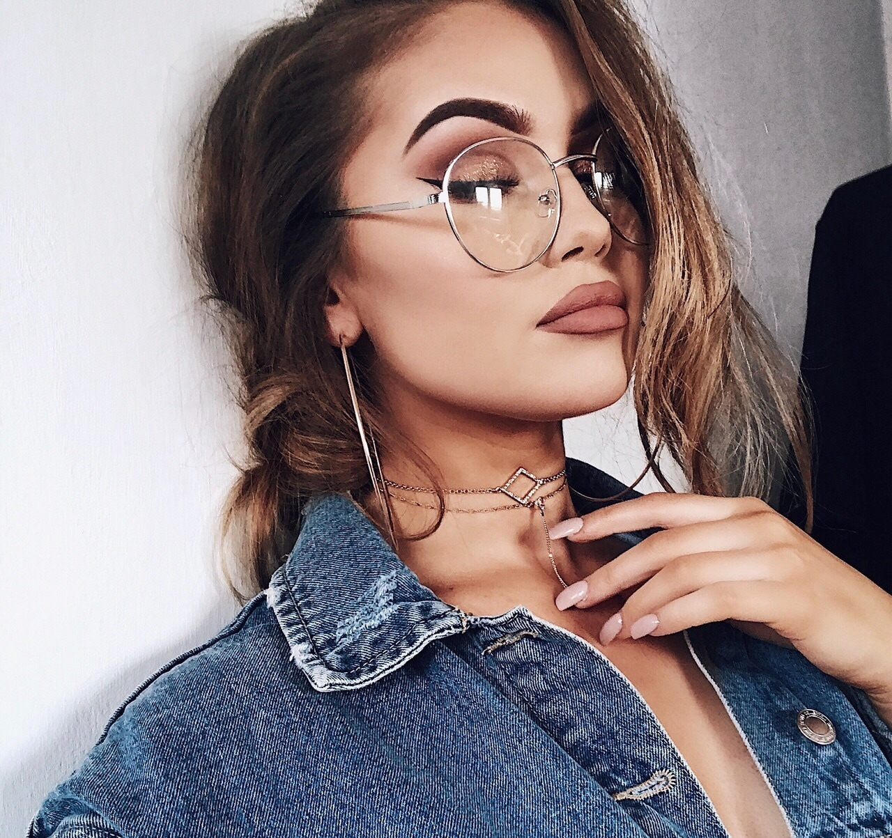 صور بنات لابسات نظارات خلفيات بنات بنظارات Girls glasses صور بنات لابسات نظارات خلفيات بنات بنظارات Girls glasses