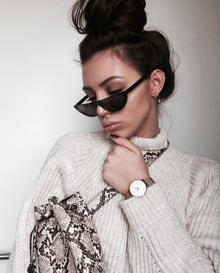 صور بنات لابسات نظارات خلفيات بنات بنظارات Girls glasses صور بنات لابسات نظارات خلفيات بنات بنظارات Girls glasses