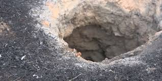 تفسير الحفره في المنام والسقوط في الحفرة في الحلم