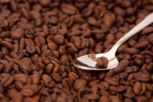 تفسير حلم القهوة رؤية سكب القهوه في المنام