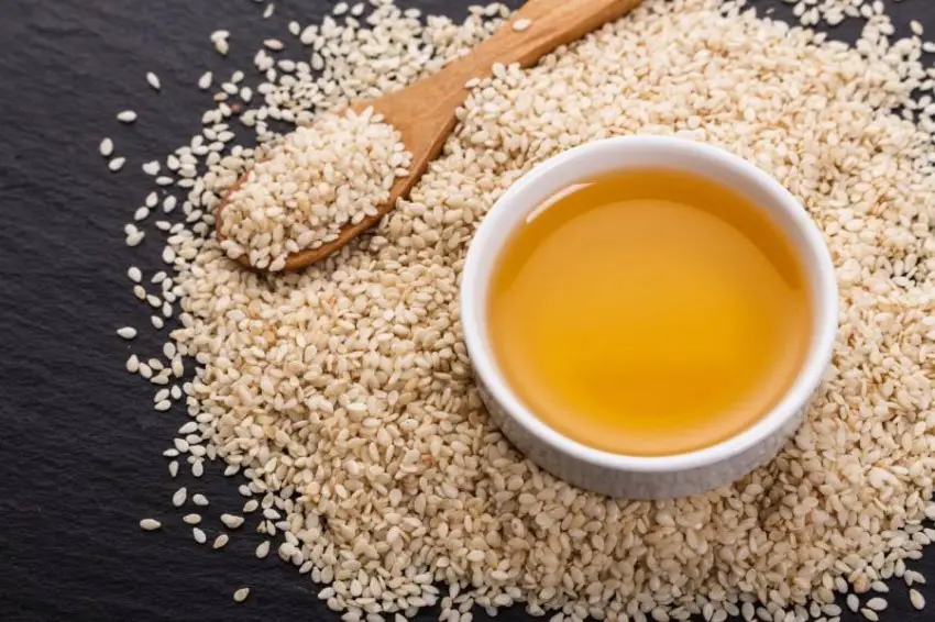 تفسير زيت السمسم في المنام ورؤية الشيرج في الحلم